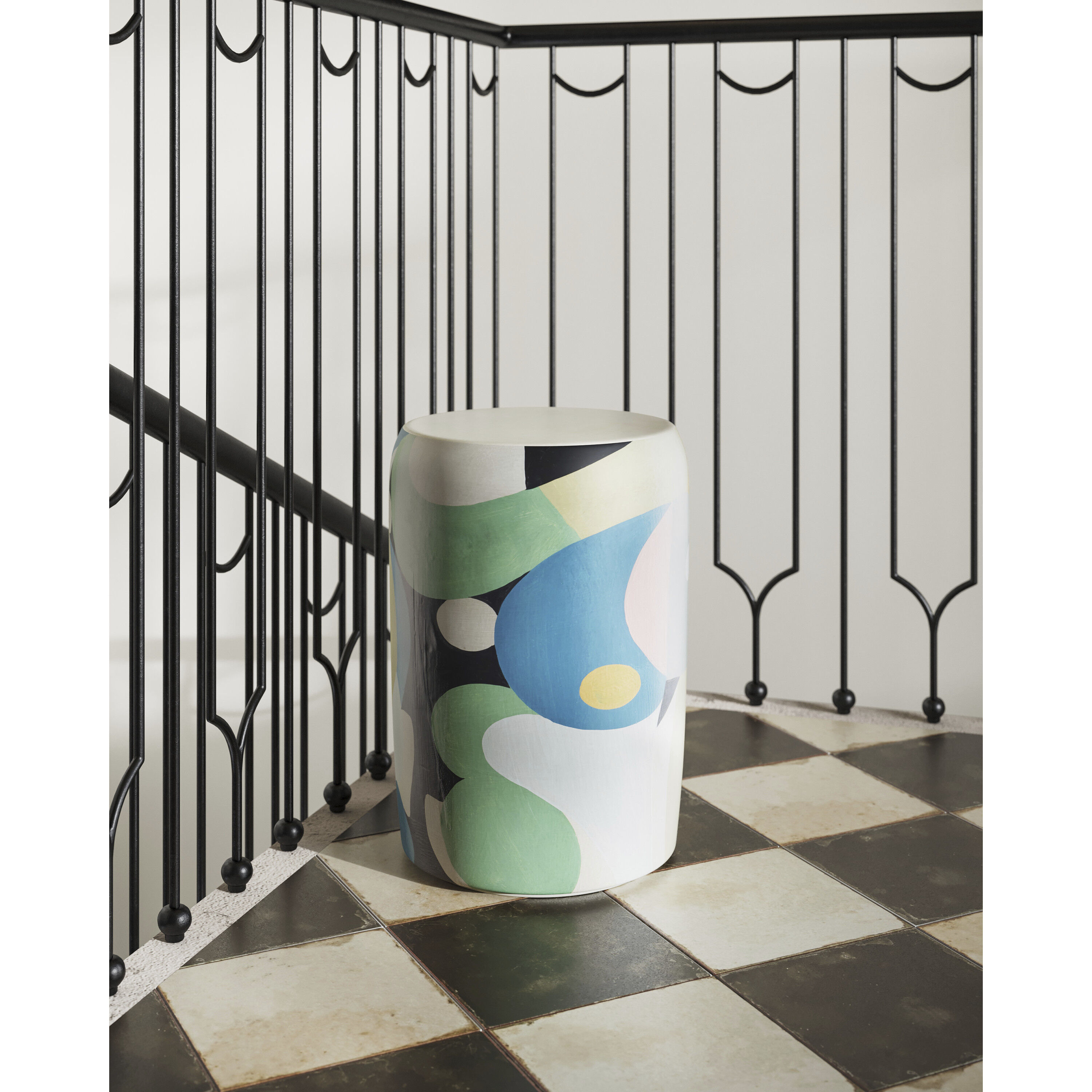 So Nouveau Accent Table