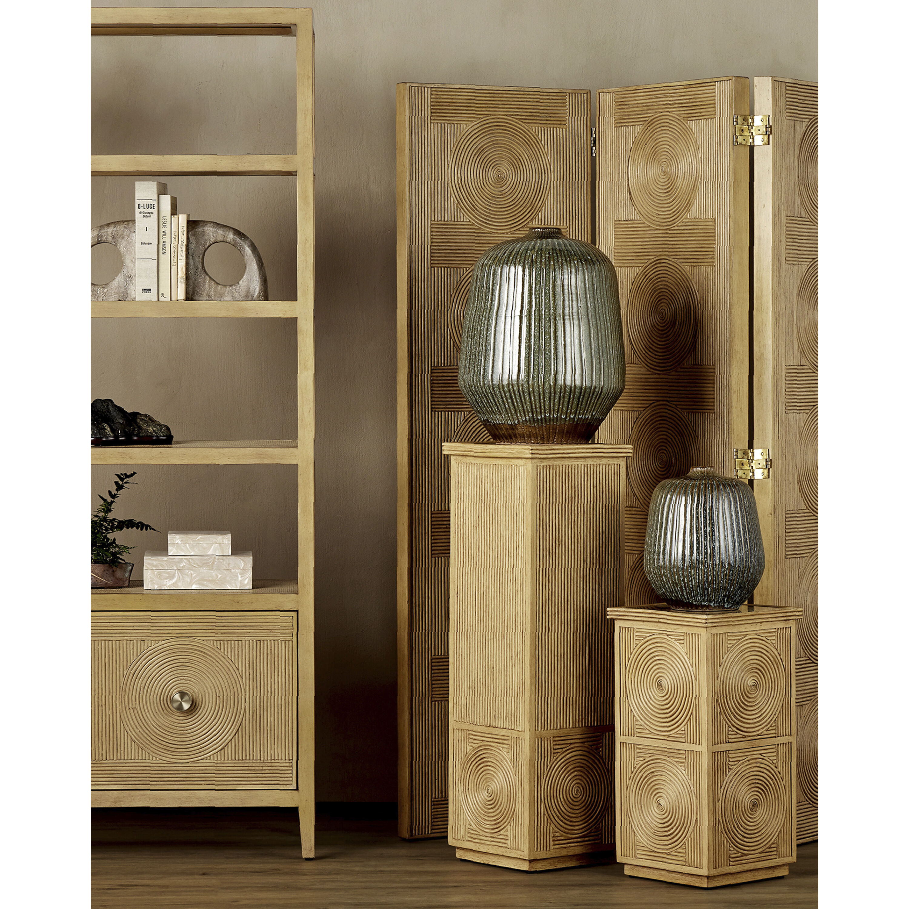 Shoulder 13 X 11 inch Vase, Medium